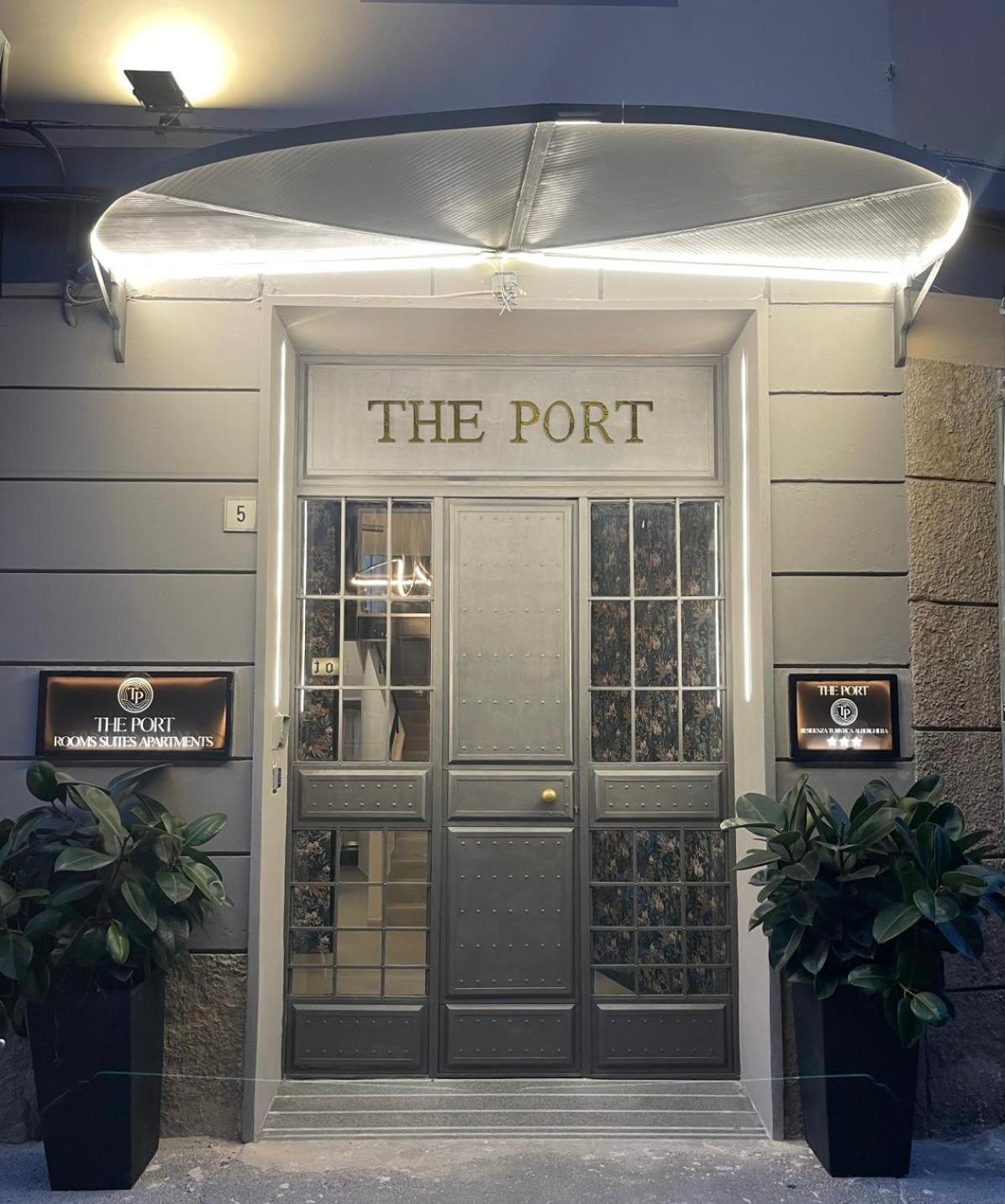 The Port Residence Ливорно Экстерьер фото